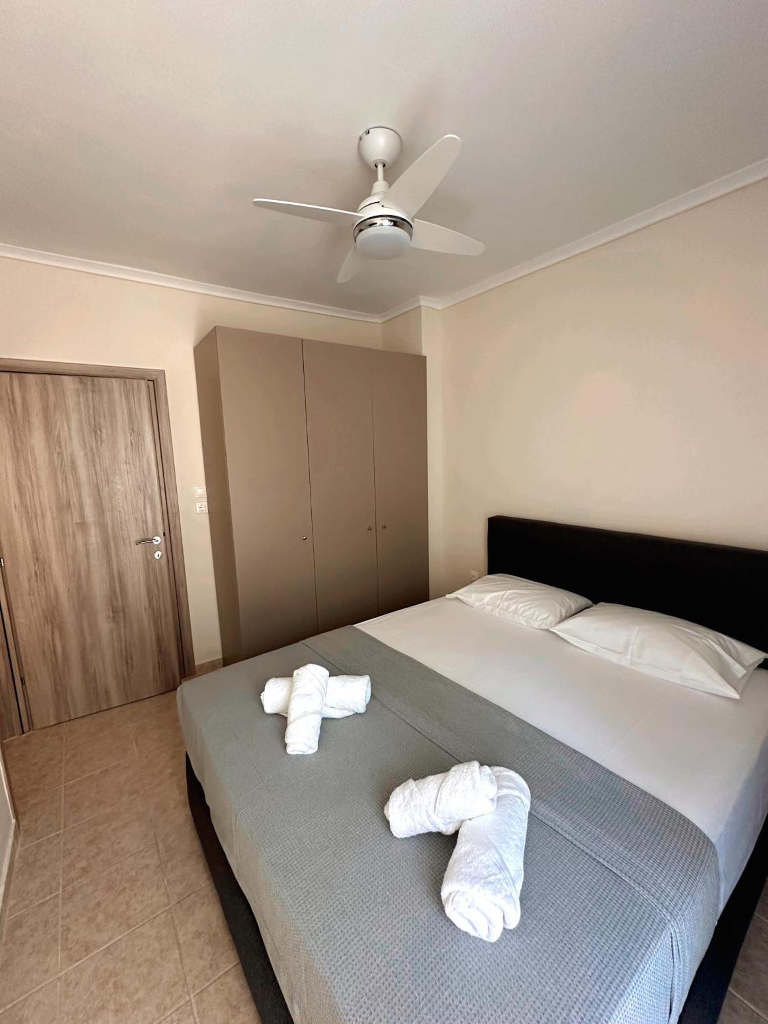 Diara Apartment Неа Ираклия Екстериор снимка